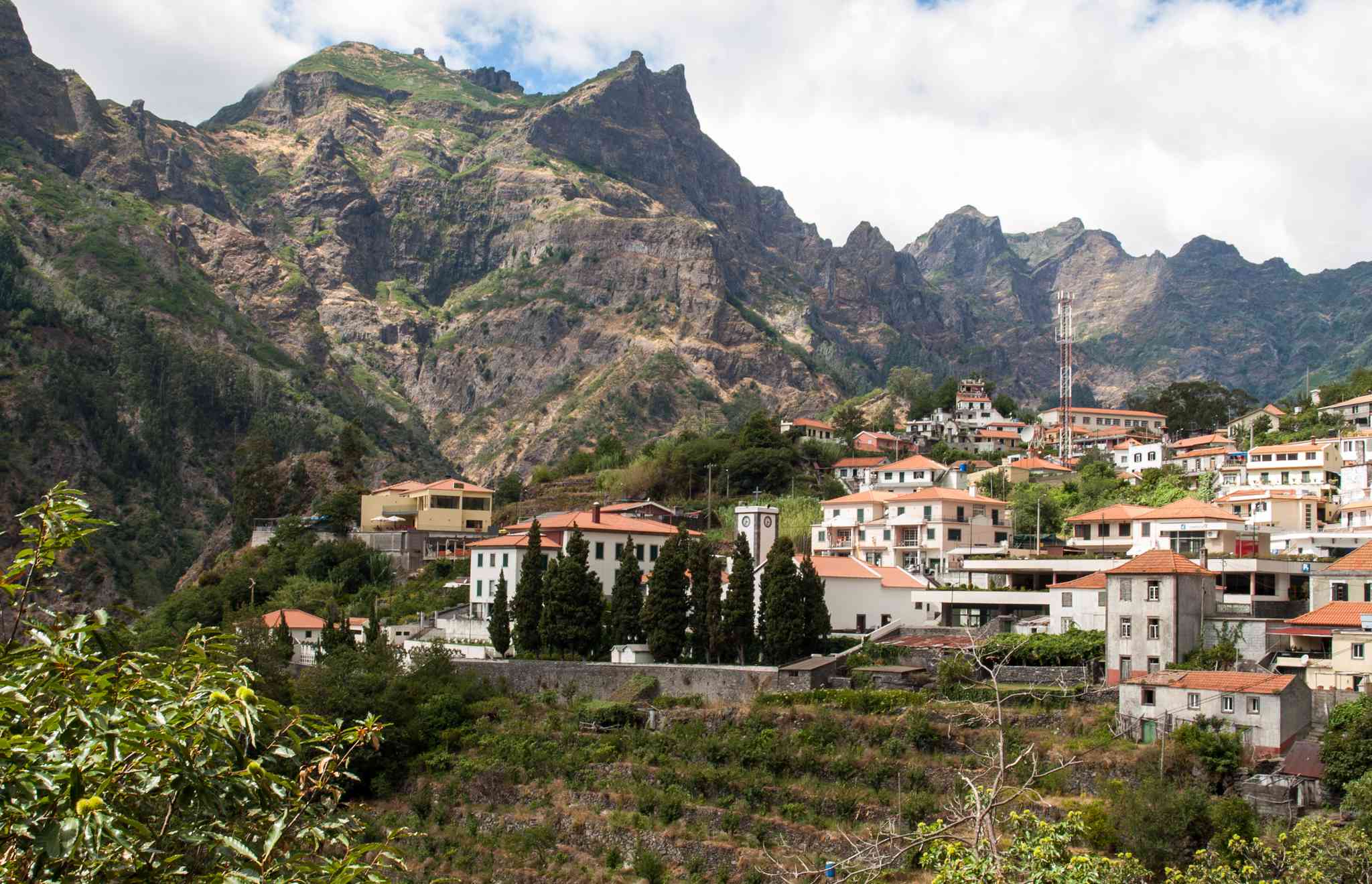 Vista panorámica de Curral das Freiras - excursión privada de un día desde Funchal - foto 2